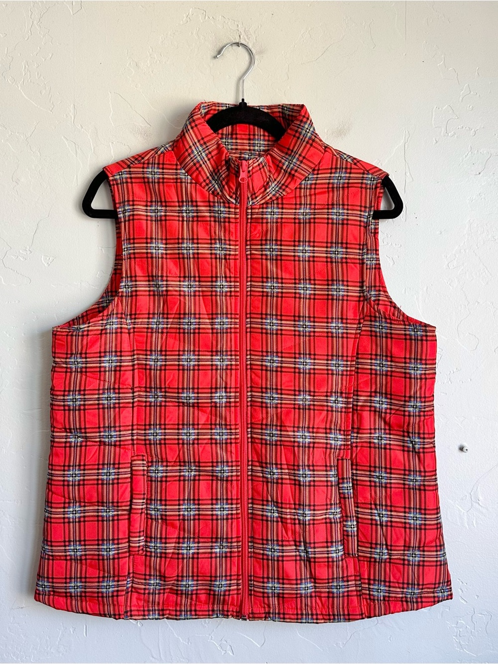 Basic Editions Red Plaid Quilted Puffy Vest Large Preppy Cabincore Holiday